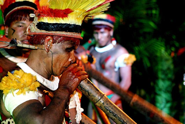 Xingu Ceremonia de las Flautas